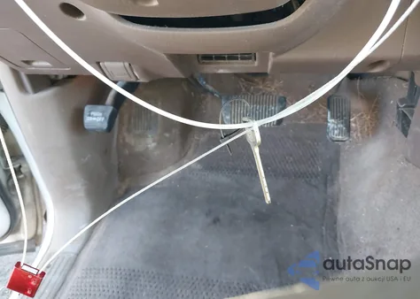 2002 Toyota Tundra Sr5 V8 z USA, uszkodzony, nr VIN 5TBBT44112S311732